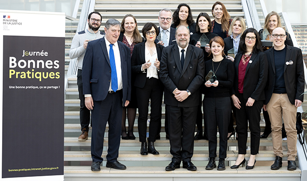 62 photo avec ministre